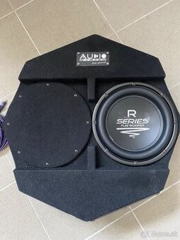 Subwoofer do Škoda Octavia 3