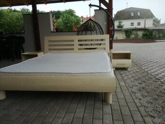 Predam peknu zachovalu postel 160x200cm+2nocne stoliky