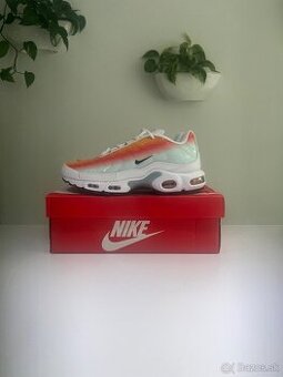 Nike Air Max Plus - Tropical Sunset