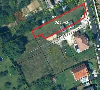 Na predaj stavebný pozemok o výmere 704 m2 v súkromnej št