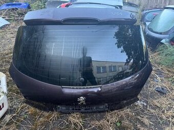 Kufor piate dvere Peugeot 208 kufrove dvere HB