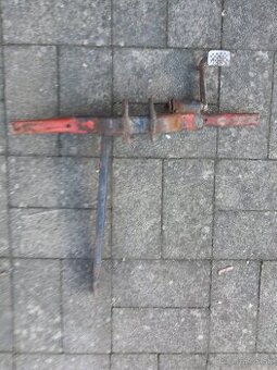 Stupačky a držiak výfuku Pionier 05