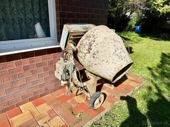 Stavebna miesacka SM 125