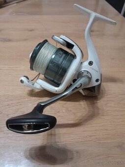 Predám rybársky navijak Shimano Stradic 4000FC