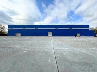 Prenájom skladového priestoru 1070 m² v meste Bratislava - 1