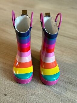 Predam detske farebne gumaky znacky Next, velkost 21,5