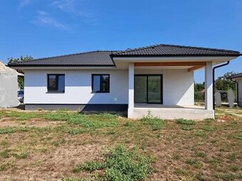 Predáme krásnu novostavbu 4 izb bungalov v Čakajovciach