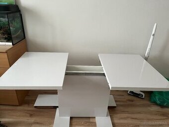 Rozkladáci jedálenský stôl