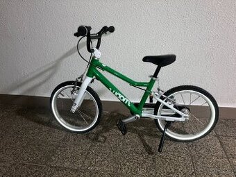 zelený bicykel woom 3