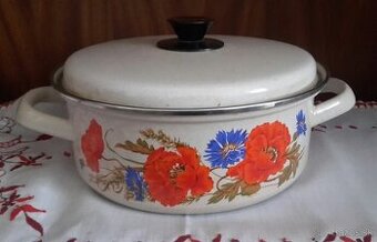 Malovany smaltovany hrniec.