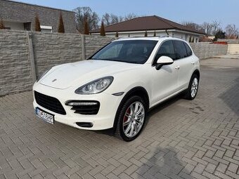 Porsche Cayenne GTS 4.4 V8