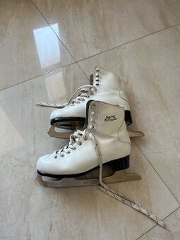 Dámske zimné korčule