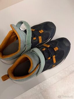 Turistické topánky chlapcenske č. 34