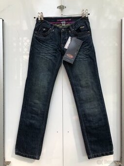 Nové jeansové motonohavice Held