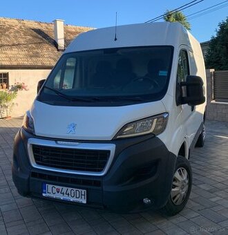 Dodáva Peugeot Boxer