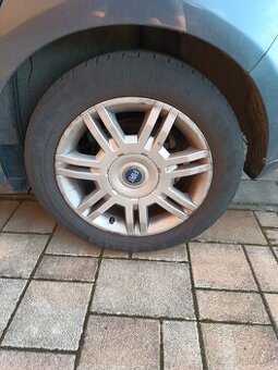 Disky Fiat R16