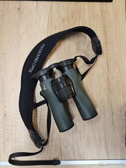 Swarovski NL Pure 10x32