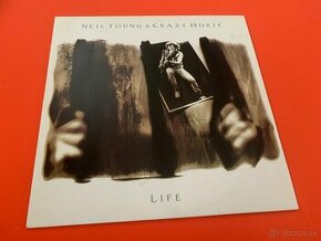 NEIL YOUNG and CRAZY HORSE-Life  Lp