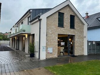 Prenájom 2 izbový byt v centre Topoľčianok