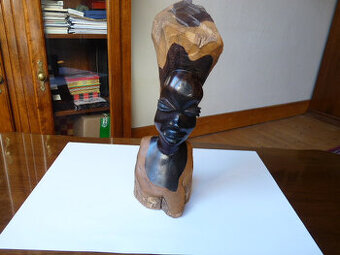 africké ľudové umenie – drevené artefakty 1