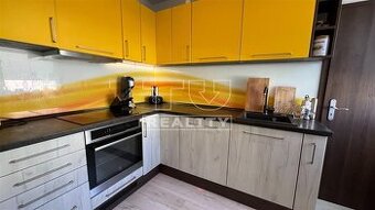 Na predaj 4 izbový byt s garážou, Dražkovce