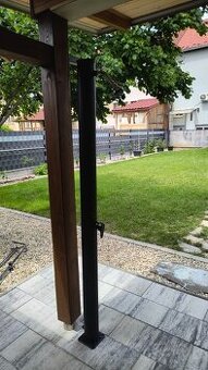 Záhradná solárna sprcha