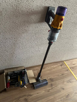 Tyčový vysávač Dyson V12 Detect slim absolute