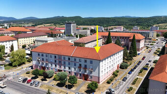 VEĽKÝ 2 – IZBOVÝ TEHLOVÝ BYT V CENTRE MESTA