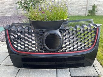Predám masku na VW Golf 5 GTi - 1