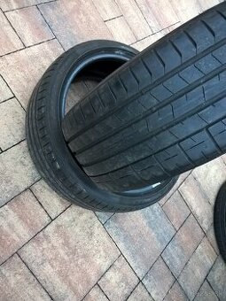 2 ks LETNÉ 235/35 R19 91Y PIRELLI cca 7-8 mm LEN 49,99€/kus