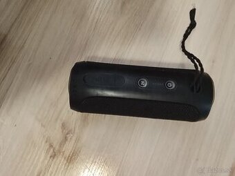 JBL flip4