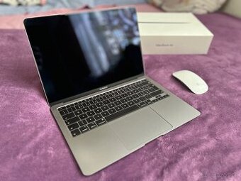 Apple Macbook Air 13.3inch 2020 + Apple myš