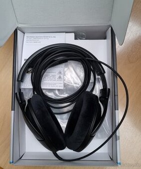 Sennheiser HD560S