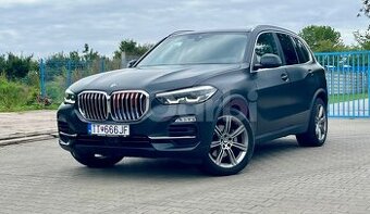 BMW X5 xDrive30d A/T