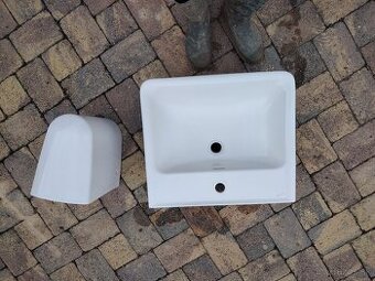 Predám umývadlo a polonohu