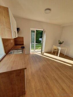 Prenájom: NOVÝ byt s TERASOU a PARKOVANÍM - Sabinov