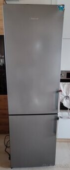 Predám chladničku s mrazničkou Hisense 180 cm