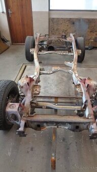 Suzuki Jimny šasi len šasi