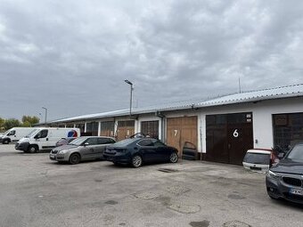 Sklad 33m2, 67m2, 108m2, kancelárie 19m2, 32m2 v areáli. Šen - 1