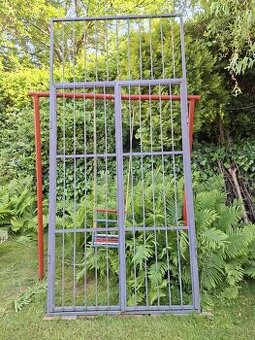 Mreža dvojdverová profilové železo