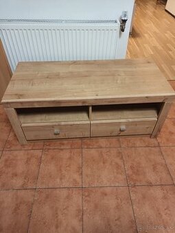 TV stolík z masívneho dreva - Košice