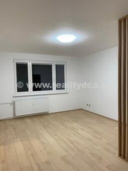 Predáme zrekonštruovaný 1-izbový byt v Dubnici nad Váhom