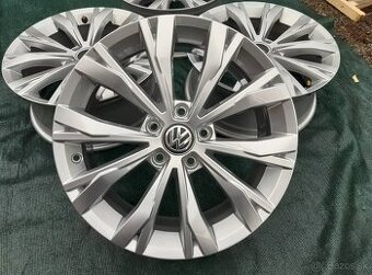 Alu disky Volkswagen Passat Tiguan R17 ET40 7J
