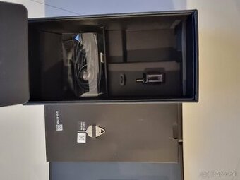 Predám-krabičku od samsung s8