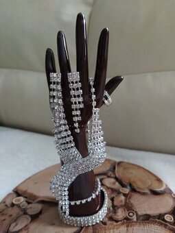 NOVÝ set bižutérie + krabička a brošňa (osobný odber)