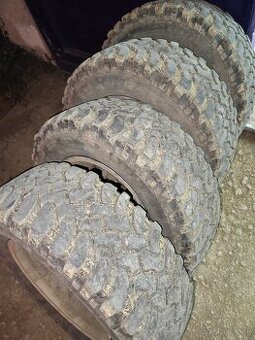 Pneu 235/70 r16