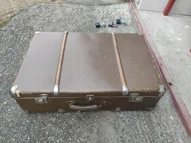 Starožitný kufor