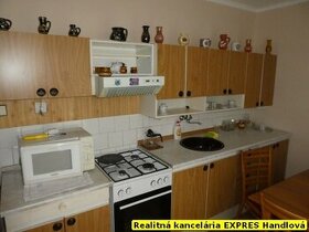 RK EXPRES - predaj 2 izbový byt v Handlovej, Mierové námesti