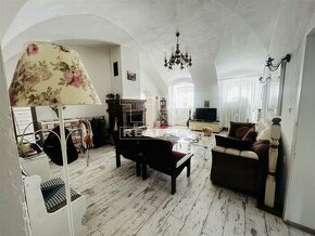 Výnimočný, priestranný 3 izbový byt v renesančnom...