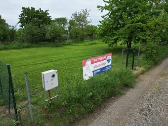 Predaj pozemok Nitra/ Cabaj Čápor, EL. prípojka v cene